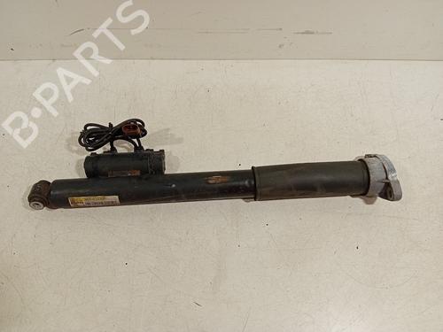 Used Left rear shock absorber Left rear shock absorber MERCEDES-BENZ C-CLASS (W205) C 350 e (205.047) (279 hp) 21072015 21072015