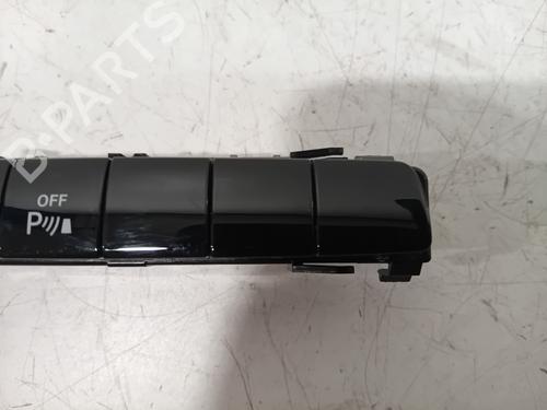 Switch MERCEDES-BENZ C-CLASS (W205) C 350 e (205.047) | BP21071965I30 
