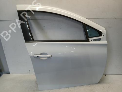 dr-hjre-fortil-renault-zoe-bfm_-2012-38538156 main image