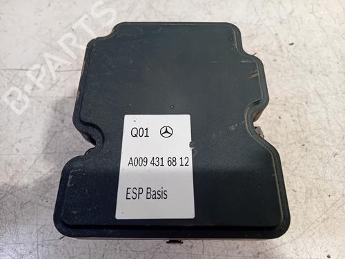 Used ABS pump MERCEDES-BENZ GLA-CLASS (X156) GLA 200 (156.943) (156 hp) 26203106