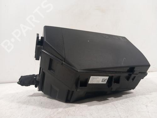 Used Fuse box Fuse box 39586933 39586933