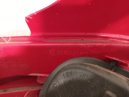 Right taillight PEUGEOT 208 I (CA_, CC_) 1.6 VTi | BP16405222C35 