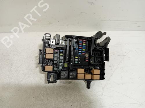 Used Fuse box Fuse box 25777374 25777374
