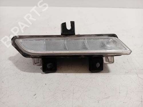 Used Left daytime light Left daytime light 22176925 22176925
