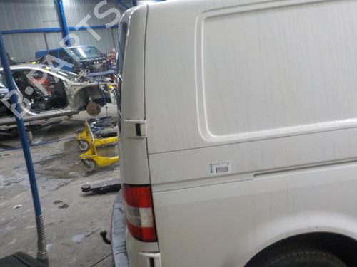 Right headlight VW TRANSPORTER T5 Van (7HA, 7HH, 7EA, 7EH) 2.0 TDI | BP22768457C29 - Image 9