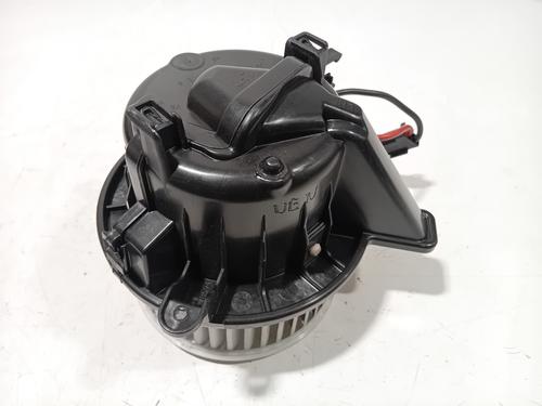 Used Heater blower motor Heater blower motor VW POLO VI (AW1, BZ1, AE1) 1.0 TSI (116 hp) 39883233 39883233