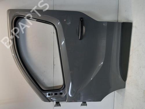 Used Left front door Left front door 37269696 37269696