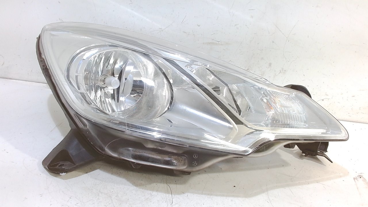 Right headlight CITROËN DS3 (SA_) 1.4 HDi 70 (SA8HP4) 6924352 BParts