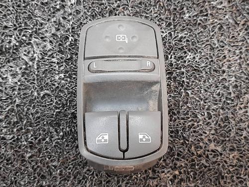 Used Left front window switch OPEL CORSA D (S07) [2006-2015]  7160175