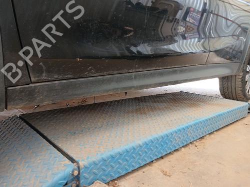 Used Step Step INFINITI QX30 [2016-2026] 36695241 36695241