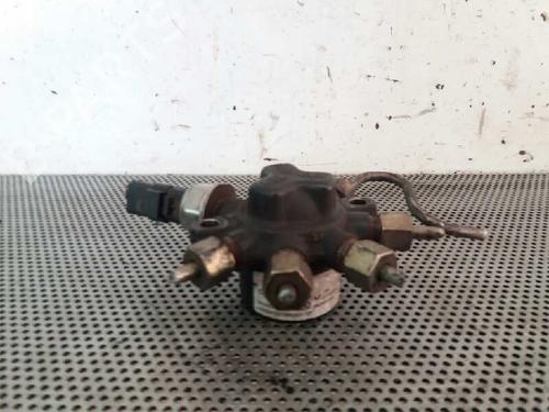 Used Injection rail Injection rail 2129795 2129795