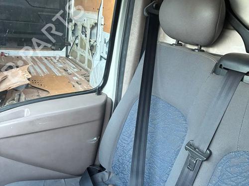 Sikkerhedssele foran højre RENAULT MASTER II Van (FD) 2.5 D (FD0A, FD0E, FD2E, FD3E) (80 hp) 30594499