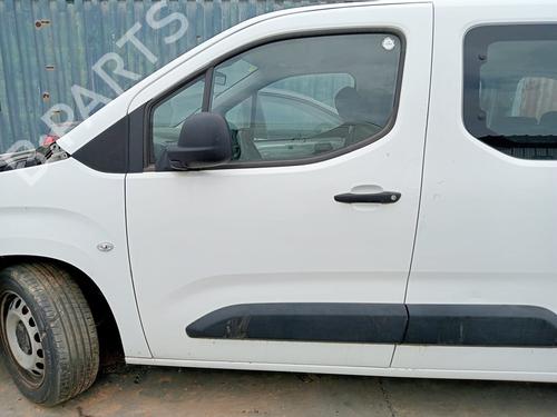 Used Left front door CITROËN BERLINGO (ER_, EC_) 1.5 BlueHDi 100 (102 hp) 30321349