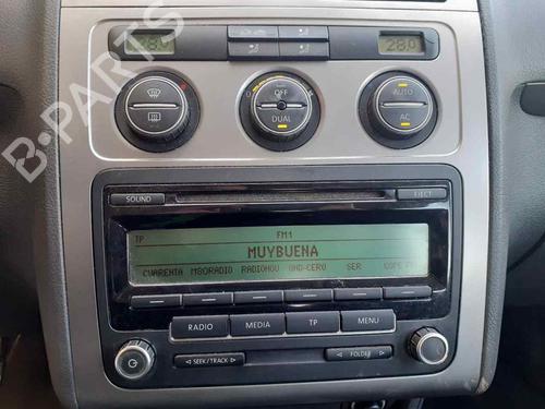 Right front fog light VW TOURAN (1T1, 1T2) 1.9 TDI | BP31709000C31 