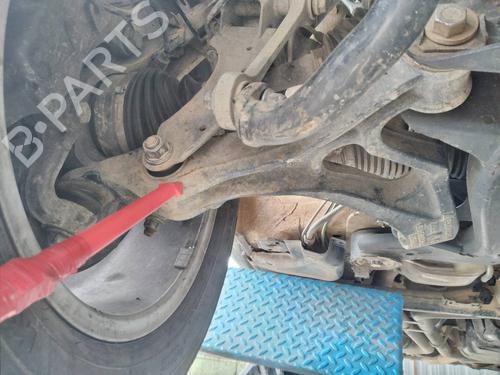 Used Right front suspension arm VW TOUAREG (7LA, 7L6, 7L7) 5.0 V10 TDI (313 hp) 9849858