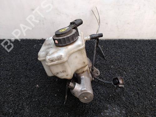 Used Brake master cylinder Brake master cylinder VW GOLF VI (5K1) 1.6 TDI (105 hp) 4441056 4441056