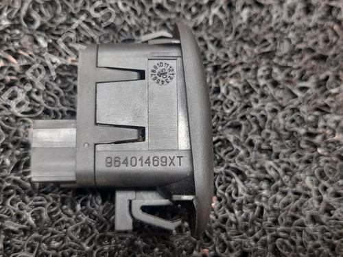 Right front window switch PEUGEOT 1007 (KM_) 1.4 HDi | BP10773654I26 