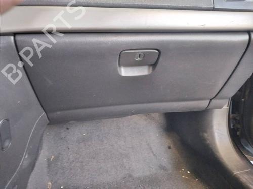 Used Glove box Glove box 12550157 12550157