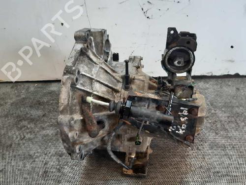 Manual gearbox LAND ROVER FREELANDER I (L314) 2.0 DI 4x4 (98 hp) 4439602