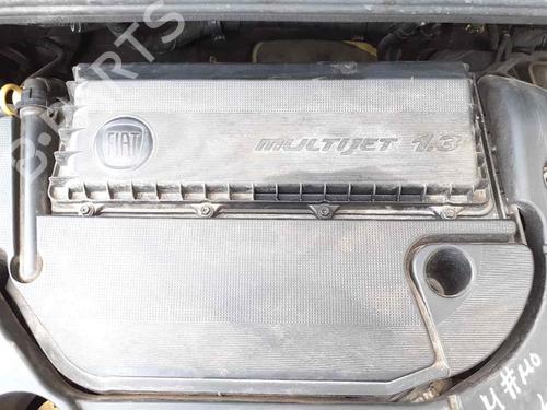Used Air filter box Air filter box FIAT 500L (351_, 352_) 1.3 D Multijet (199LXY1A, 199LXY11) (84 hp) 26004688 26004688