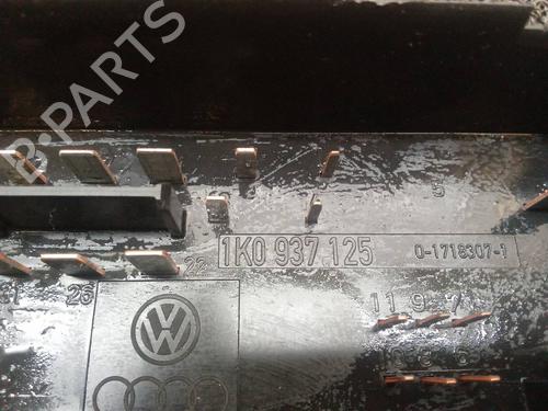 Fuse box SEAT LEON (1P1) 1.9 TDI | BP8114328E1 