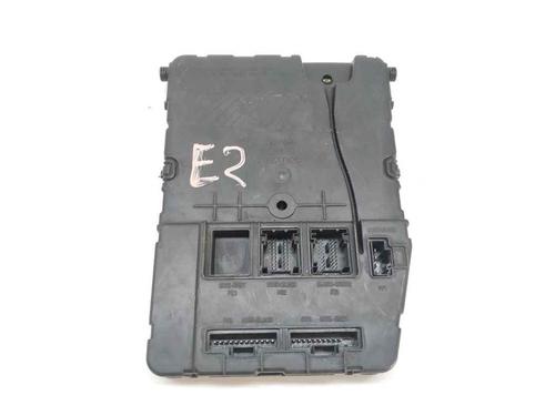 Used Fuse box Fuse box 4427529 4427529