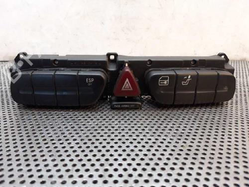 Used Warning switch Warning switch MERCEDES-BENZ CLK (C209) [2002-2010] 4417716 4417716