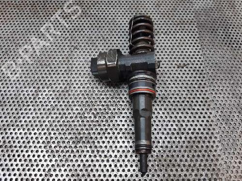 Used Injector VW GOLF IV (1J1) 1.9 TDI (101 hp) 5588810