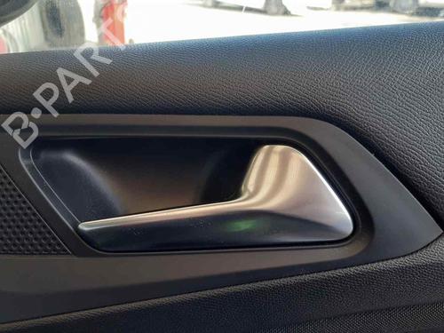 Used Front right interior door handle Front right interior door handle 23453211 23453211