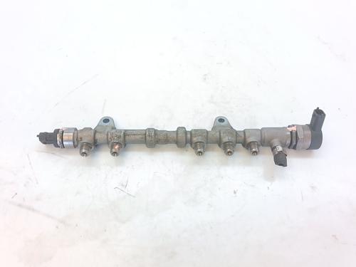 Used Injection rail Injection rail 10175642 10175642