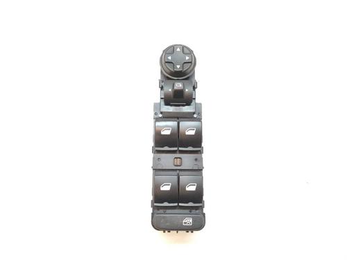 Used Left front window switch OPEL COMBO Box Body/MPV (K9) [2018-2025]  18083215
