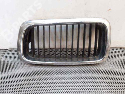 Used Front grille Front grille BMW 7 (E38) 735 i, iL (235 hp) 5615954 5615954