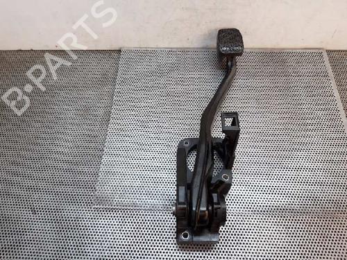 Used Break pedal MERCEDES-BENZ GLA-CLASS (X156) GLA 180 (156.942) (122 hp) 8768231