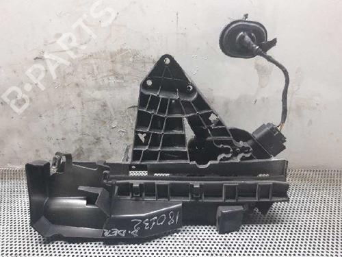 Used Front right lock FORD FOCUS II Turnier (DA_, FFS, DS) 1.6 TDCi (90 hp) 2499901