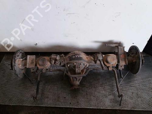 Used Rear axle NISSAN TERRANO II (R20) 2.7 TDi 4WD (125 hp) 883959