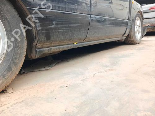 Used Right sideskirt Right sideskirt 38509603 38509603