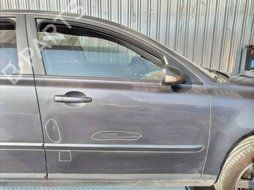 Used Right front door VOLVO S40 II (544) 2.0 D (136 hp) 8909802