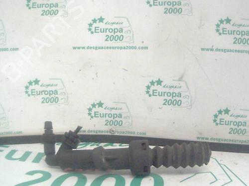 Used Clutch slave cylinder Clutch slave cylinder PEUGEOT 406 (8B) [1995-2005] 14046641 14046641