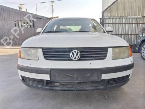 Left mirror VW PASSAT B5 (3B2) 1.9 TDI | BP10374471C26 