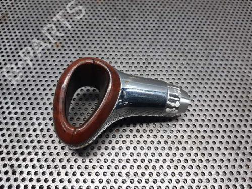 Used Shift knob Shift knob MITSUBISHI PAJERO I (L04_G, L14_G) 2.5 TD (L044G, L049G) (87 hp) 12313579 12313579