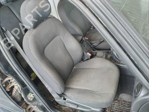 Right front seat JEEP CHEROKEE (KJ) 2.5 CRD 4x4 | BP15879697C16 