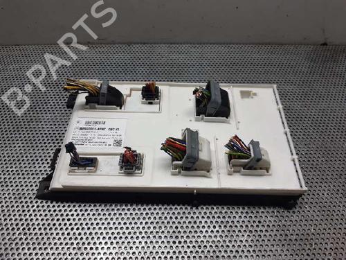 Caja reles / fusibles MERCEDES-BENZ GLA-CLASS (X156) GLA 180 (156.942) (122 hp) 4828575