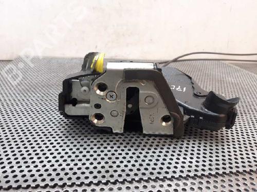 Used Front left lock TOYOTA AVENSIS Estate (_T25_) 2.0 D-4D (ADT250_, ADT250R) (126 hp) 4885819