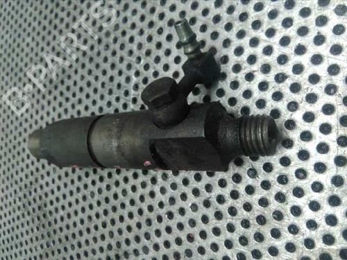 Used Injector Injector RENAULT MASTER II Bus (JD) [1997-2010] 1596335 1596335