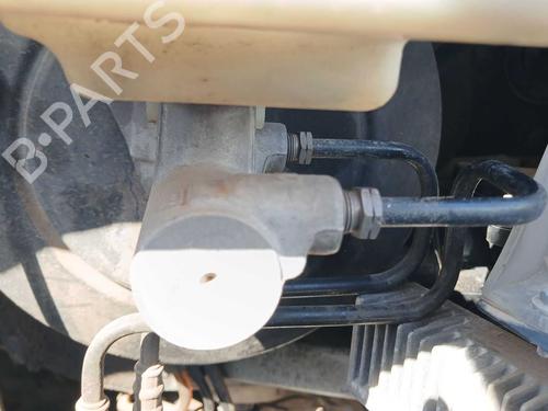 Brake master cylinder RENAULT MASTER III Van (FV) 2.3 dCi 130 RWD (FV01, FV10, FV11, FV12) | BP39536203M77 - Image 2