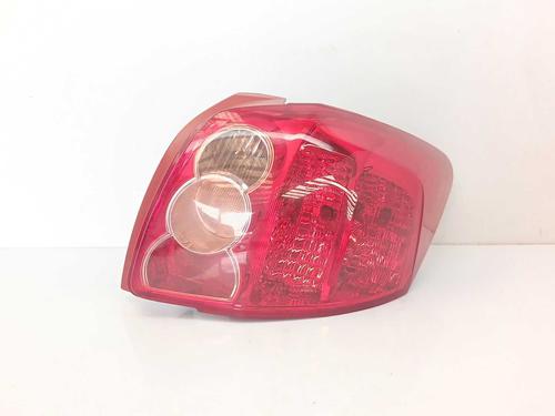 right-taillight-toyota-auris-_e15_-2006-2007-2008-2009-2010-2011-2012-2013-36527013 main image
