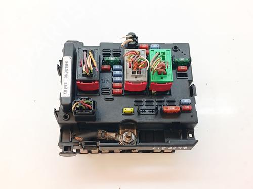 Used Fuse box Fuse box 37232204 37232204