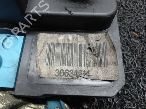 Front left lock VOLVO S60 I (384) 2.4 D | BP9037905C98 