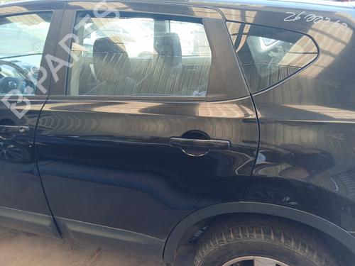 Used Left rear door Left rear door 36070199 36070199