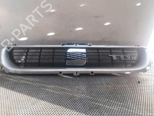 Used Grille Grille 2438608 2438608